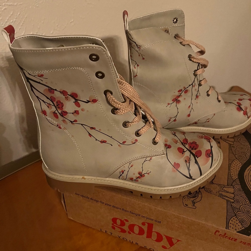 Goby Floral Boots